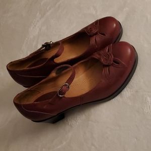 Kravings Vintage style shoes